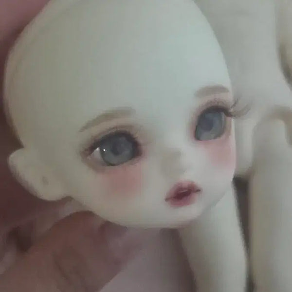 [BUNJANG] Chikibi Bora Whitening Doll (Includes Eyes, Wig, Outfit) / 치키비 보라 미백 판매