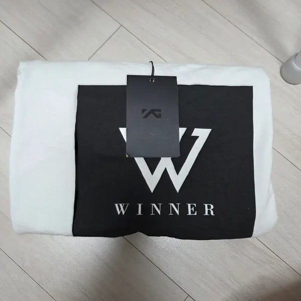 [BUNJANG] Winner Signed T-Shirt / 위너 굿즈(싸인) 티셔츠