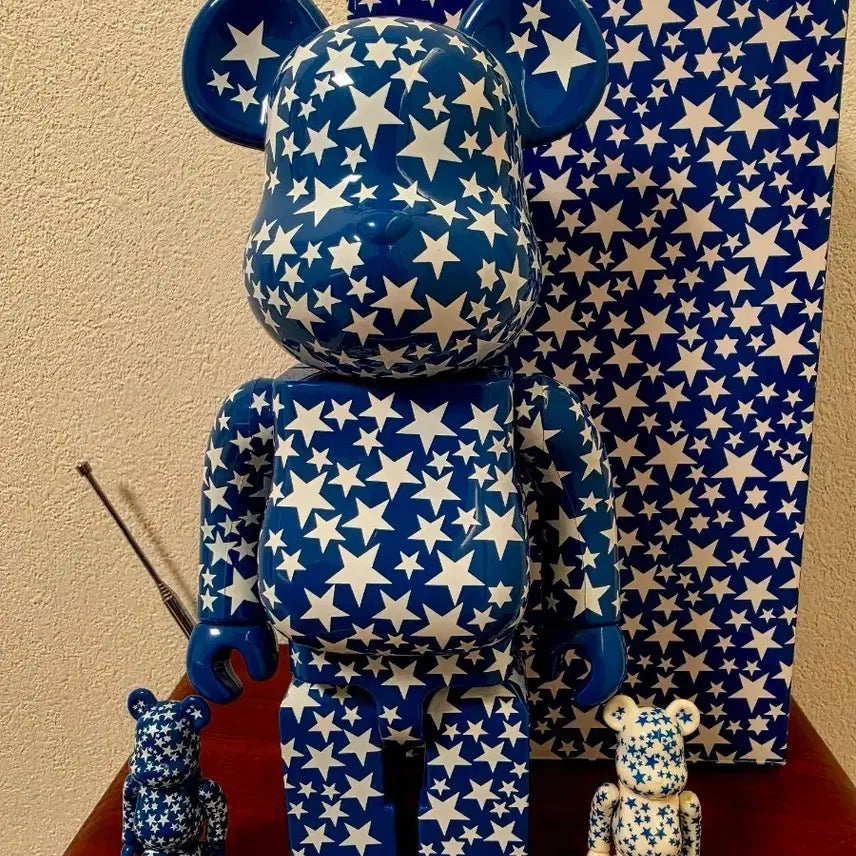 [BUNJANG] Bearbrick Alexander Girard Star Version 400% & 100% Set / 베어브릭 알렉산더 지라드 스타버젼 400%,100% 베어브릭 세트입니다