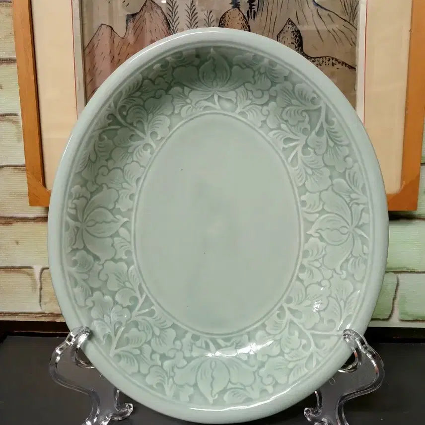 [BUNJANG] Celadon Relief Lotus Pattern Plate by Master Jang Young-an / 청자 양각 연꽃 무늬 접시