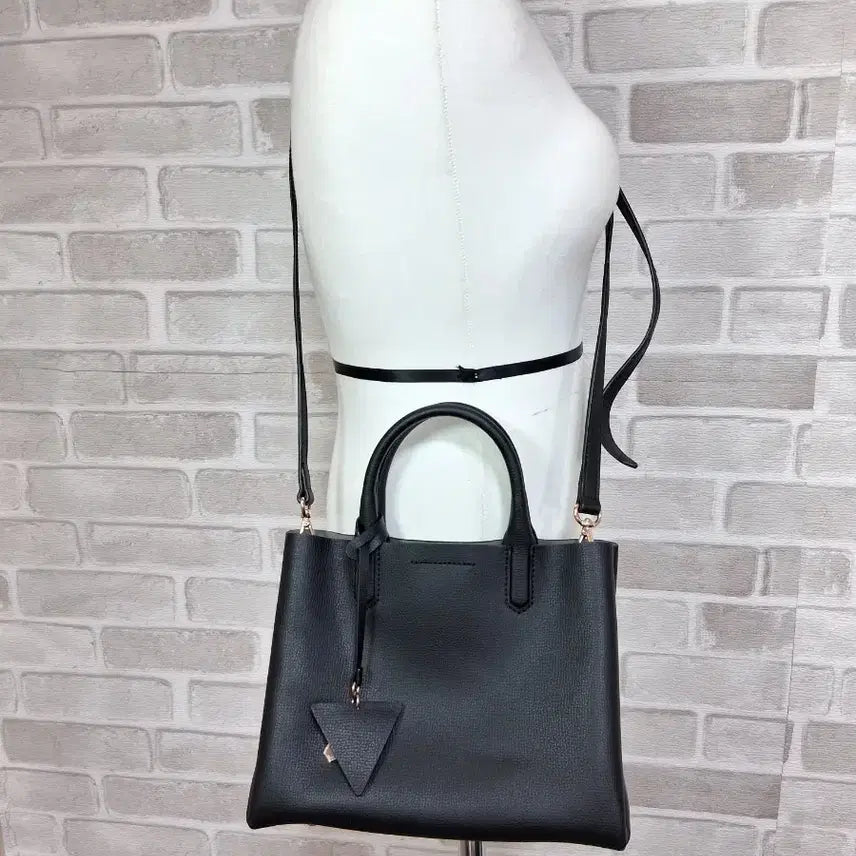 [BUNJANG] VINCIS Leather Tote Shoulder Bag / 빈치스 VINCIS 소가죽 블랙 토트백 숄더백