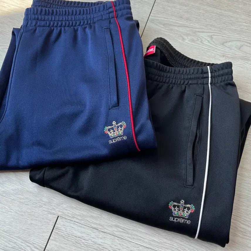 [BUNJANG] Supreme Track Pants (Navy/Black) / 슈프림 트랙 팬츠(네이비/블랙)