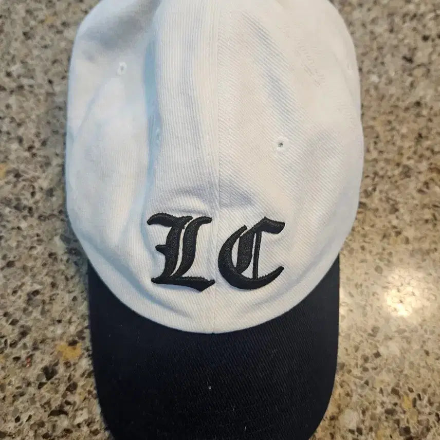 [BUNJANG] LUCKY CHOUETTE LC Logo Color-Block Cap Hat / 럭키슈에뜨 LC 로고 배색 볼캡 (FREE) LUCKY CHOUETTE