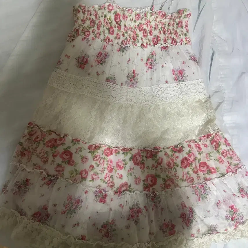 [BUNJANG] Mengmul Vintage Flower Pattern Patch Dress / 맹물빈티지 플라워패턴 패치원피스