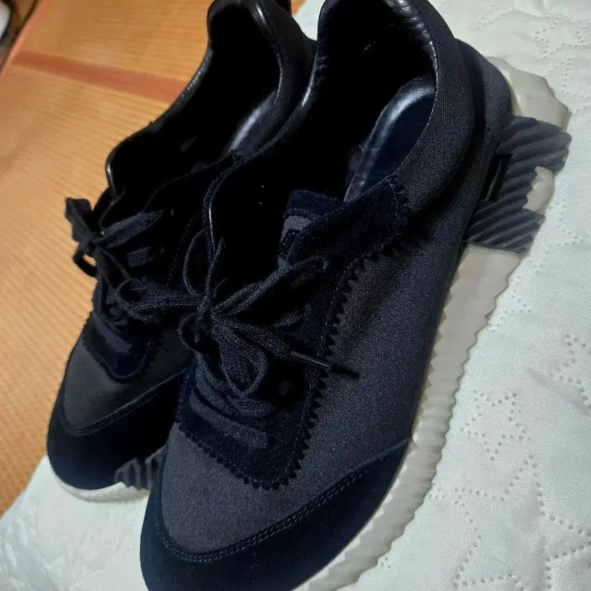 [BUNJANG] Hermès Trail Sneakers Black 265-270 / 블랙 스니커즈 265~270 사이즈