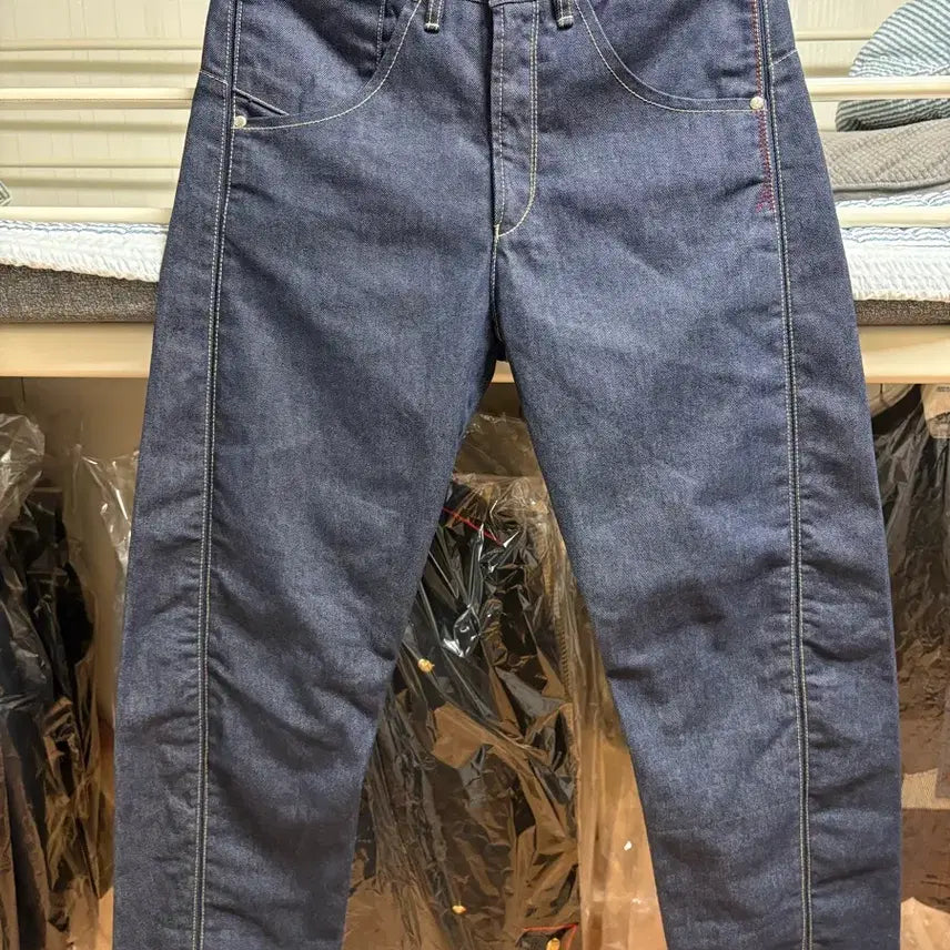 [BUNJANG] Levi's Engineered Jeans 76 Loose Fit Selvedge Denim / 76 리바이스 엔지니어드 진 한국판
