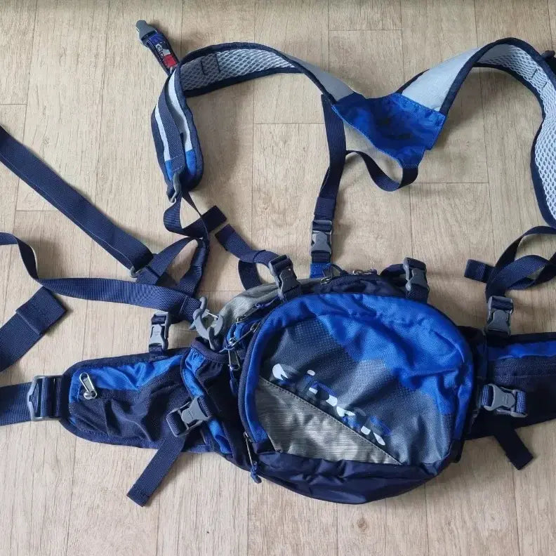[BUNJANG] Eider Hiking Hip Pack Crossbody Bag / 아이더 등산 힙색 배낭 크로스백