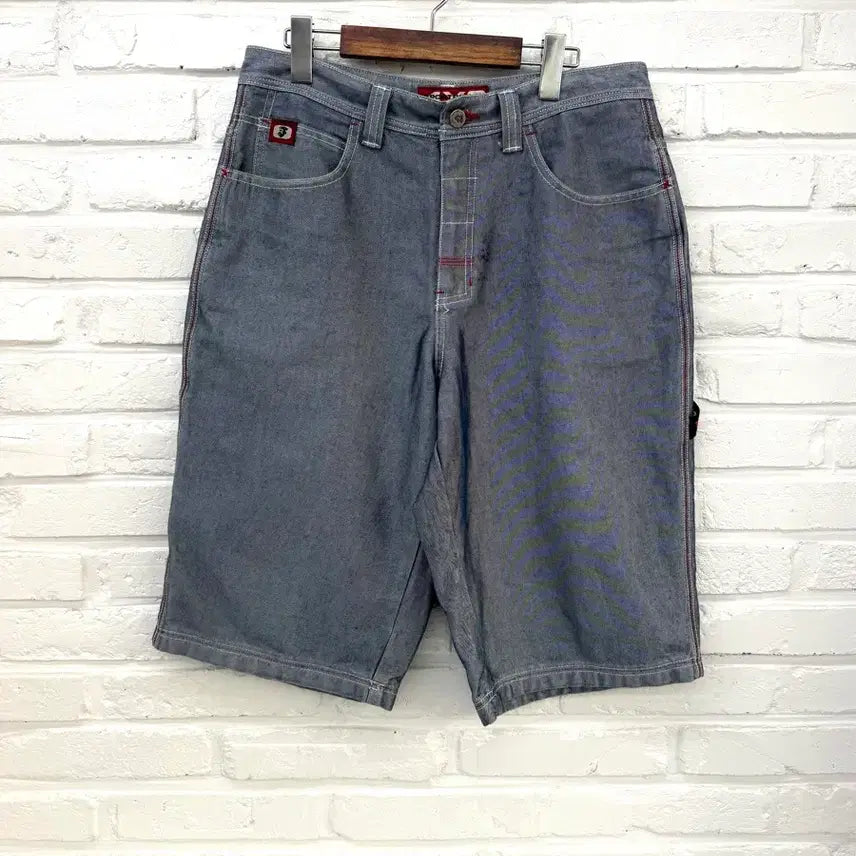 [BUNJANG] SPORTREPLAY Silver Coated Denim Bermuda Shorts / SPORTREPLAY 실버 코티드 데님 버뮤다팬츠
