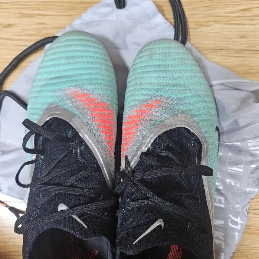 [BUNJANG] Nike Phantom Elite FG Soccer Cleats (275) / 급처  나이키 팬텀 엘리트 FG 축구화 275