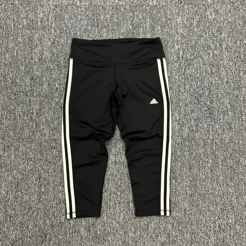 [BUNJANG] Adidas 3-Stripes 7/8 Leggings (Size S) / 아디다스 삼선 7부 레깅스 S