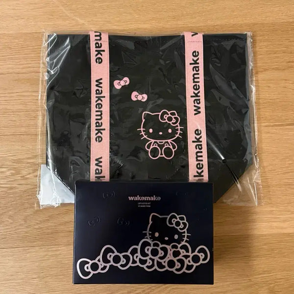 [BUNJANG] WAKEMAKE Hello Kitty Warm Tone Eyeshadow Kit / 웨이크메이크 헬로키티 키트 웜톤 세트