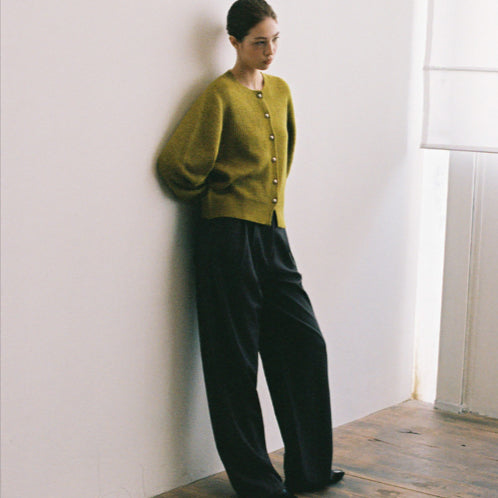 [BUNJANG] Amour Moore Balloon Cardigan Soft Olive / 아무르 무아르 헤이즈 벌룬 가디건 소프트 올리브 amr2150 니트가디건