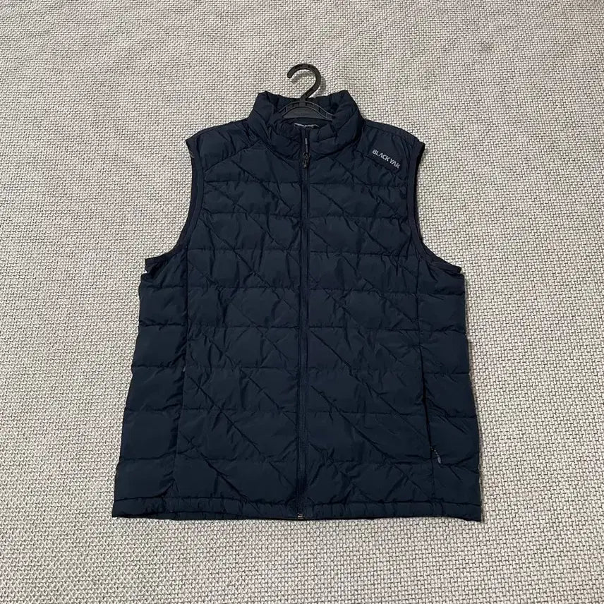 [BUNJANG] Blackyak Lightweight Padded Vest L (Size 100) / L 블랙야크 경량패딩 조끼 B.6868