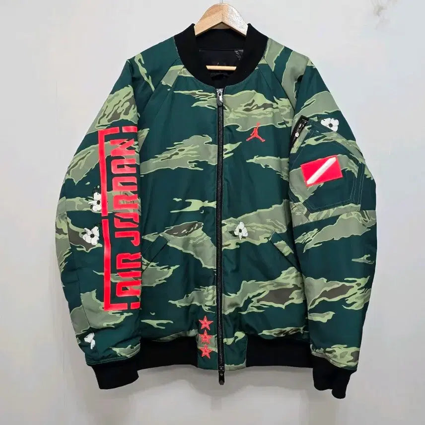[BUNJANG] Nike Air Jordan Camo Pattern Bomber Jacket XL / 나이키 에어조던 카모 패턴 봄버 자켓
