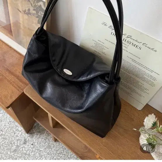 [BUNJANG] Rubina Tin Round Cover Hobo Shoulder Bag / 루비나틴 라운드 커버 여성 숄더 호보백 미사용