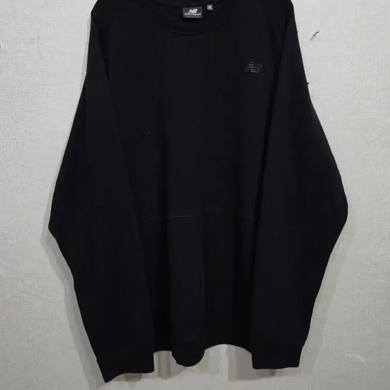 [BUNJANG] New Balance Black Sweatshirt 5XL / 뉴발란스 맨투맨 블랙 5XL