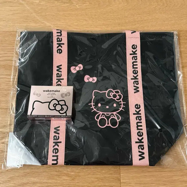 [BUNJANG] WAKEMAKE Hello Kitty Collaboration Pink Shell Eyeshadow Palette (Black Cap) / 웨이크메이크 핑크쉘 검은뚜껑