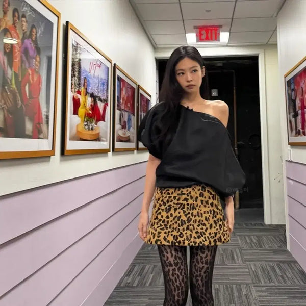 [BUNJANG] Black Off-Shoulder Puff Sleeve Blouse / 제니블라우스