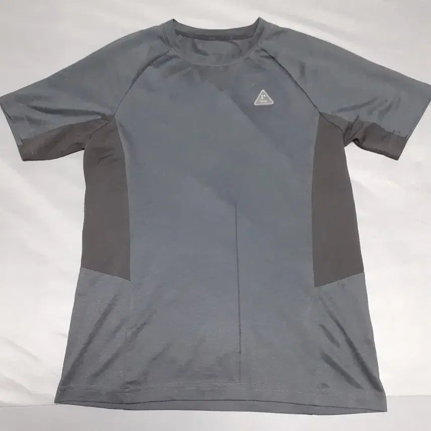 [BUNJANG] K2 Men's Functional Short-Sleeve T-Shirt / K2 남성 기능성 반팔티 95