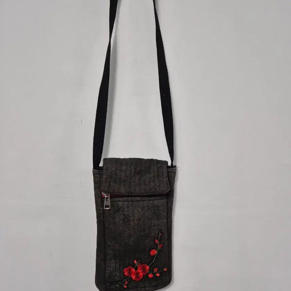 [BUNJANG] Embroidered Plum Blossom Mini Crossbody Bag / 매화자수 미니크로스백