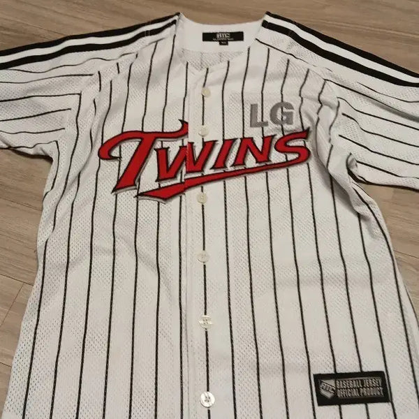 [BUNJANG] LG Twins Baseball Uniform Pinstripe / LG 트윈스 야구 유니폼  가슴반풍456 총장70 앞면얼룩약간