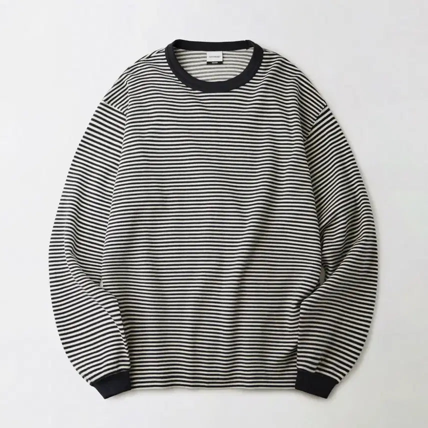 [BUNJANG] Outstanding Long Sleeve M / 아웃스탠딩 롱슬리브 M