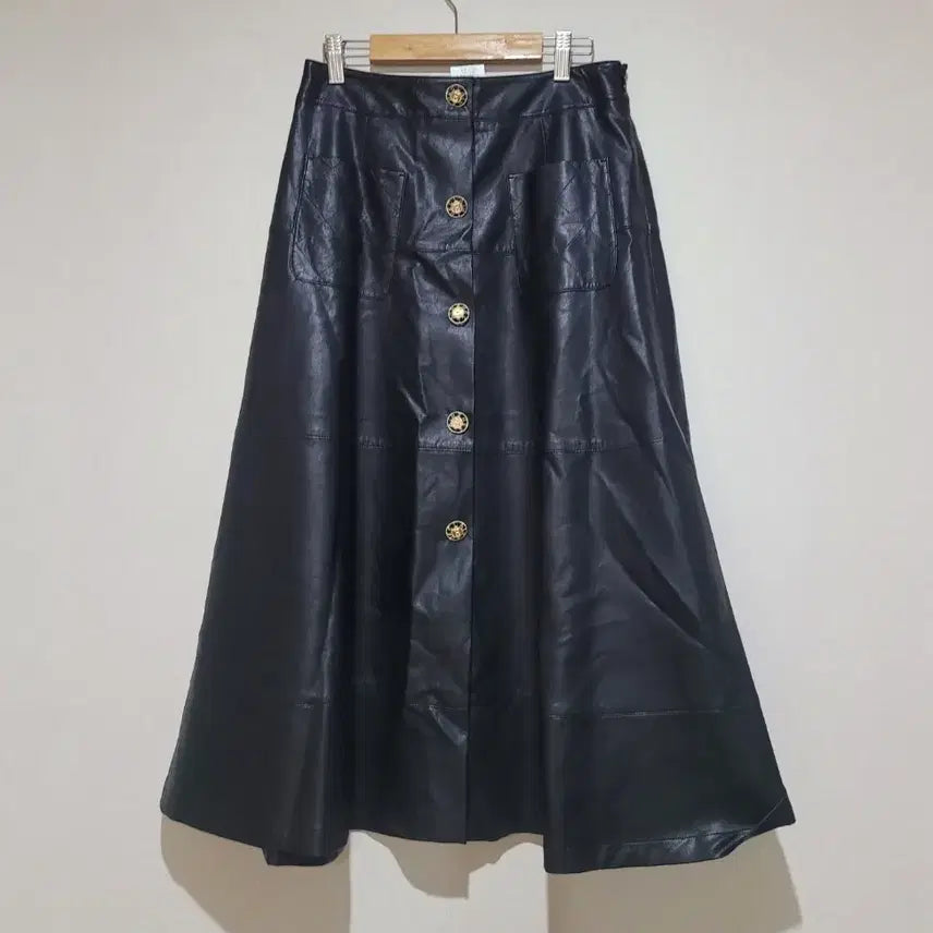 [BUNJANG] DECO Leather Flare Skirt / 데코 가죽 플레어스커트