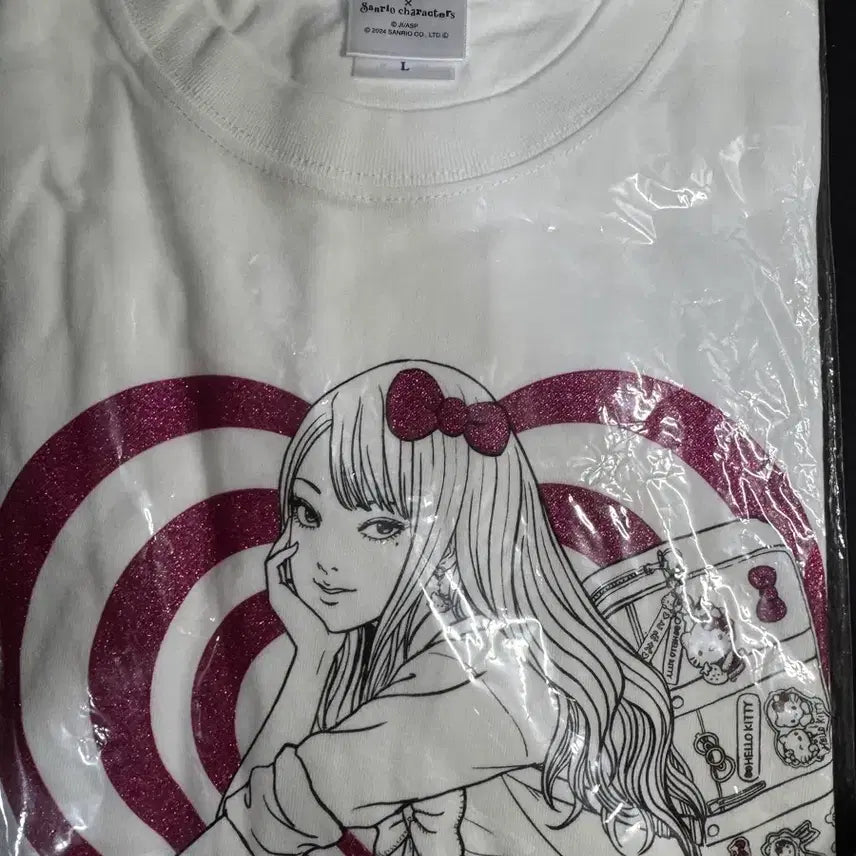 [BUNJANG] Junji Ito x Hello Kitty Collaboration T-Shirt / 이토준지 토미에& 산리오 헬로키티 콜라보 티셔츠 정품 판매