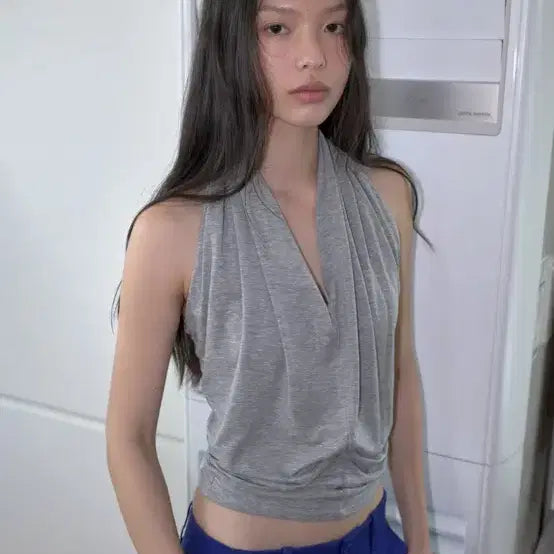 [BUNJANG] Overdue Flare Halterneck Top / 오버듀플레어 홀터넥