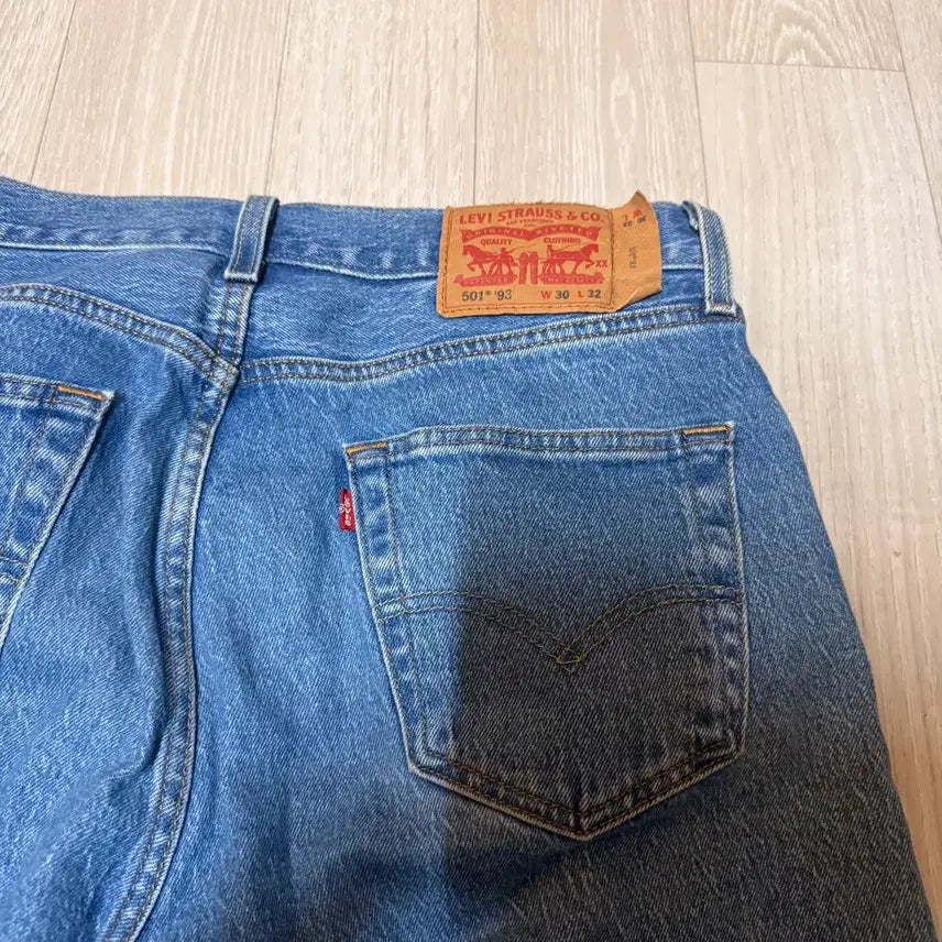 [BUNJANG] Levi's 501 Light Wash Denim Jeans Size 30 / 리바이스 501 연청 30사이즈