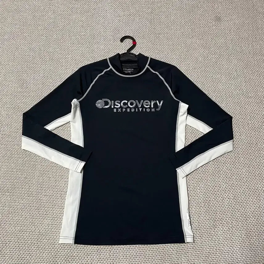 [BUNJANG] Discovery Channel Long Sleeve Rash Guard B.8150 Size M / M 디스커버리 레쉬가드 긴팔 B.8150