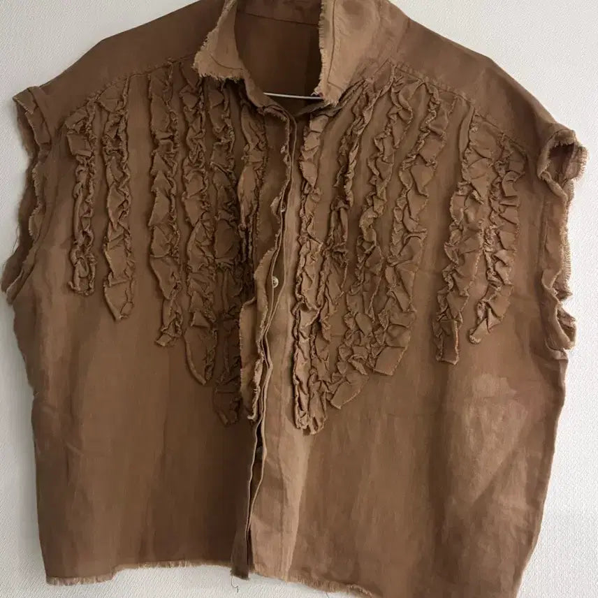 [BUNJANG] Frill Sleeveless Blouse Brown Linen / 프릴 민소매 블라우스 브라운