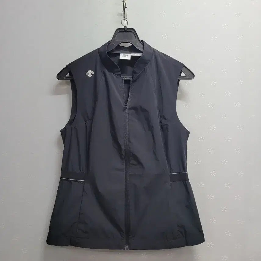 [BUNJANG] Descente Golf Women's Vest Black / 85)데상트 골프 여성 베스트 블랙