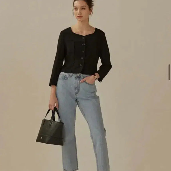 [BUNJANG] Mango Please Angry Blouse / 망고매니플리즈)angry blouse