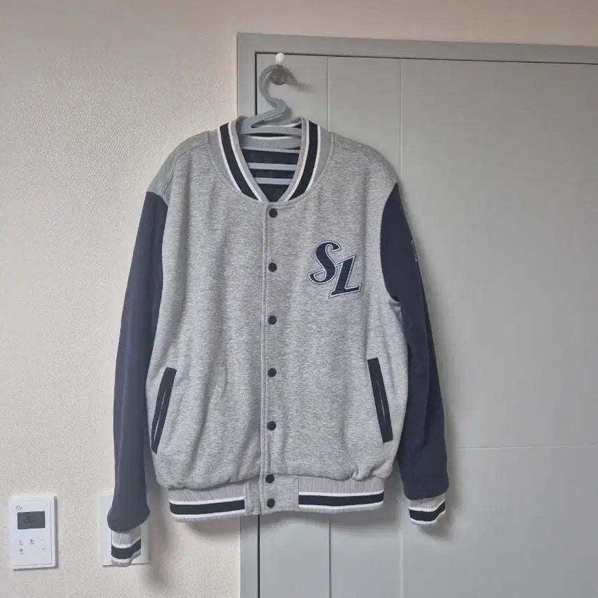 [BUNJANG] Samsung Lions Baseball Jacket SL Logo Grey Navy / 삼성라이온즈 야구 점퍼 SL 로고 그레이 네이비