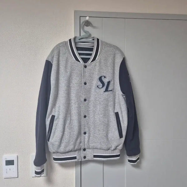 [BUNJANG] Samsung Lions Baseball Jacket SL Logo Grey Navy / 삼성라이온즈 야구 점퍼 SL 로고 그레이 네이비
