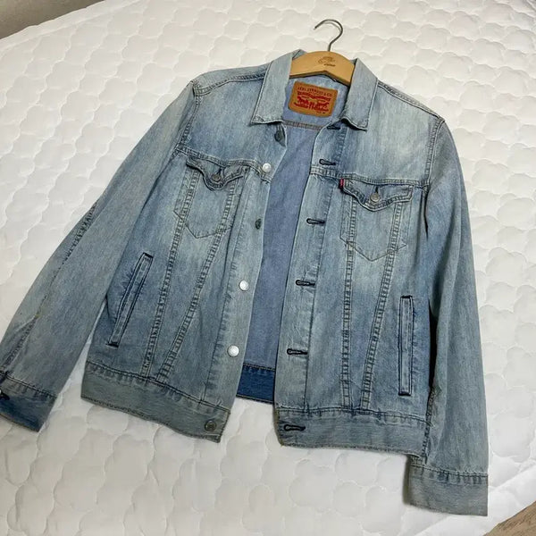 [BUNJANG] Levi's Light Wash Denim Jacket / 리바이스 연청 데님 자켓