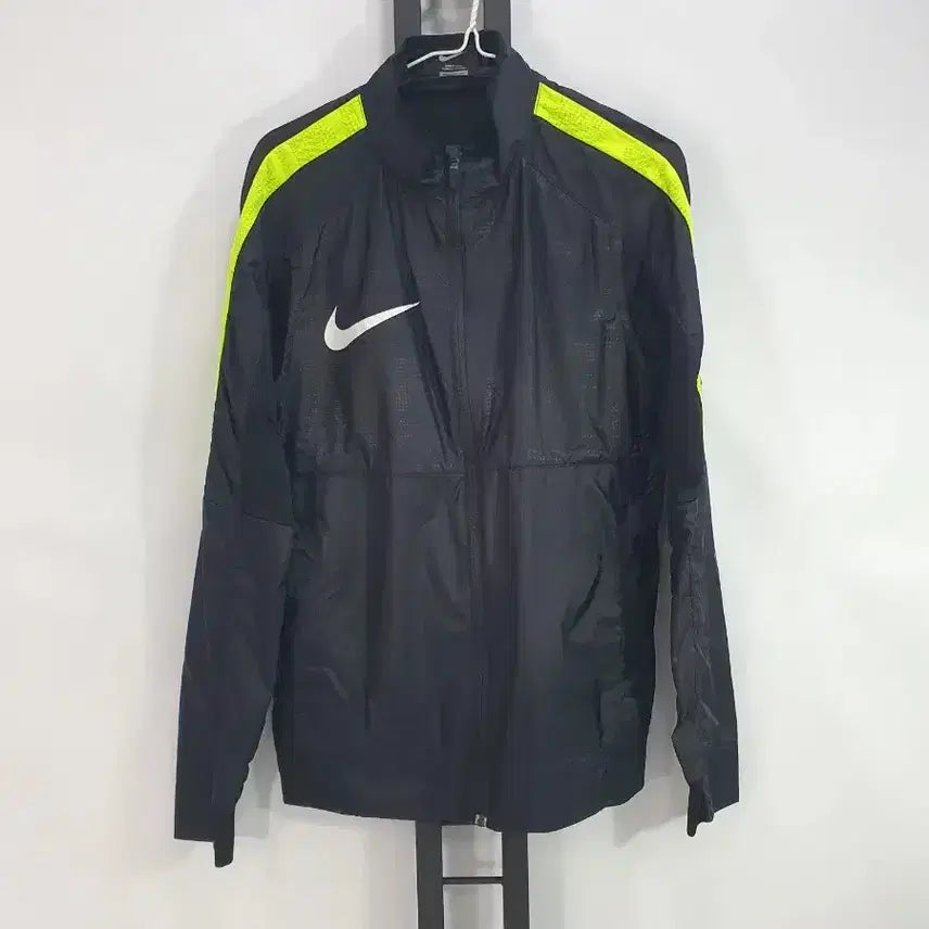 [BUNJANG] Nike Football Sideline Jacket Black / 나이키 바람막이 풋볼 사이드라인 자켓 블랙 m