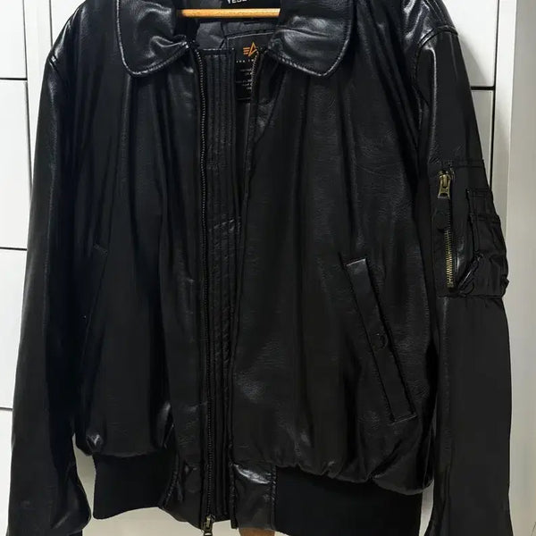 [BUNJANG] YESIIC X Alpha Industries Collaboration Vegan Leather Jacket / 레더 점퍼/레더자켓/비건레더
