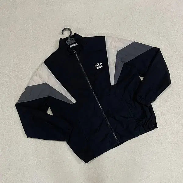 [BUNJANG] Puma Woven Windbreaker Jacket Size S / S 퓨마 우븐 바람막이 자켓 B.2302