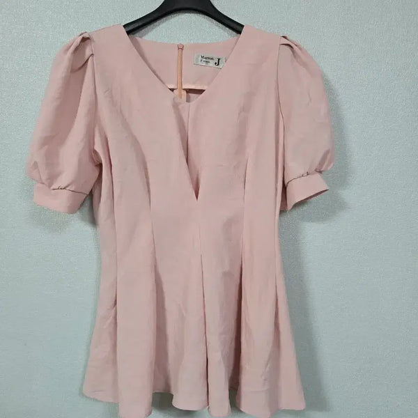 [BUNJANG] Marron.j Pink Puff Sleeve Blouse / Marron.j 핑크 퍼프소매 블라우스 55