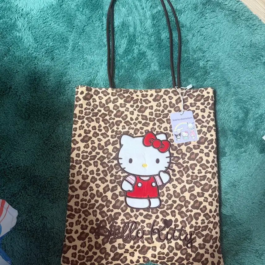 [BUNJANG] Sanrio Authentic Kitty Shoulder Bag / 산리오정품) 부들부들 키티 숄더백