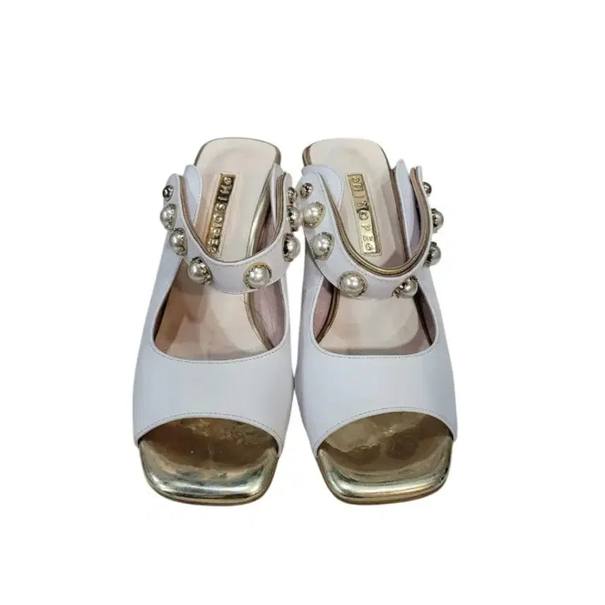 [BUNJANG] Miso-pe White Ankle Strap Pearl Embellished Sandals / 미소페 발목 등 스트랩 화이트 샌들
