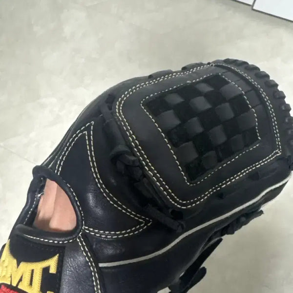 [BUNJANG] BMC Baseball Glove Black / BMC 야구 글러브 검정색