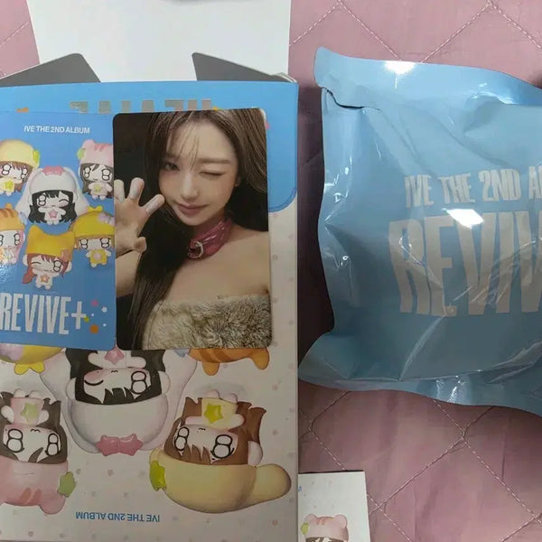 [BUNJANG] IVE Petit IVE Jang Wonyoung Cherry Doll / 쁘띠아이브 인형 아이브 인형 리바이브아이브 원영 체리