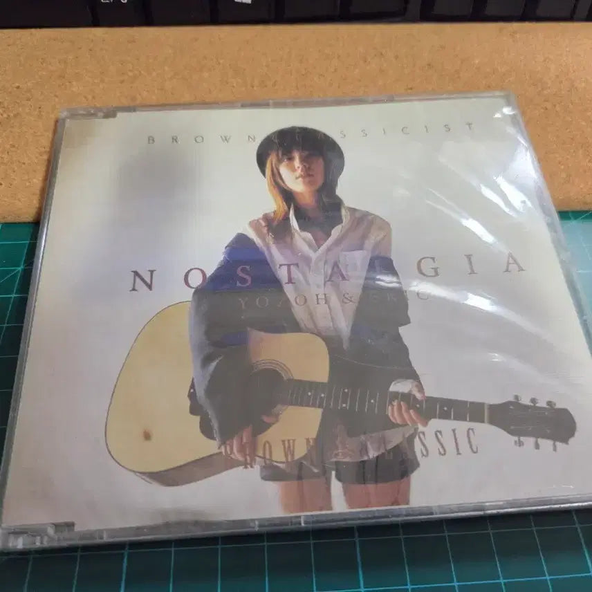 [BUNJANG] Yozoh & Eric Brown Classic Single Album / 요조(Yozoh) & 에릭(Eric) 싱글앨범