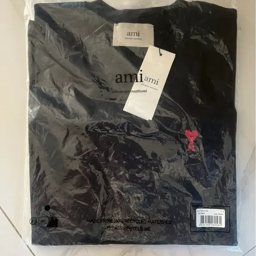 [BUNJANG] AMI Black T-Shirt / 아미 반팔티 블랙 새상품