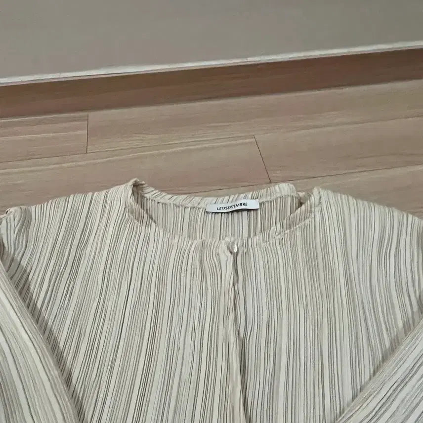 [BUNJANG] Le917 Pleated Cardigan Beige / 르917 플리츠 가디건 베이지