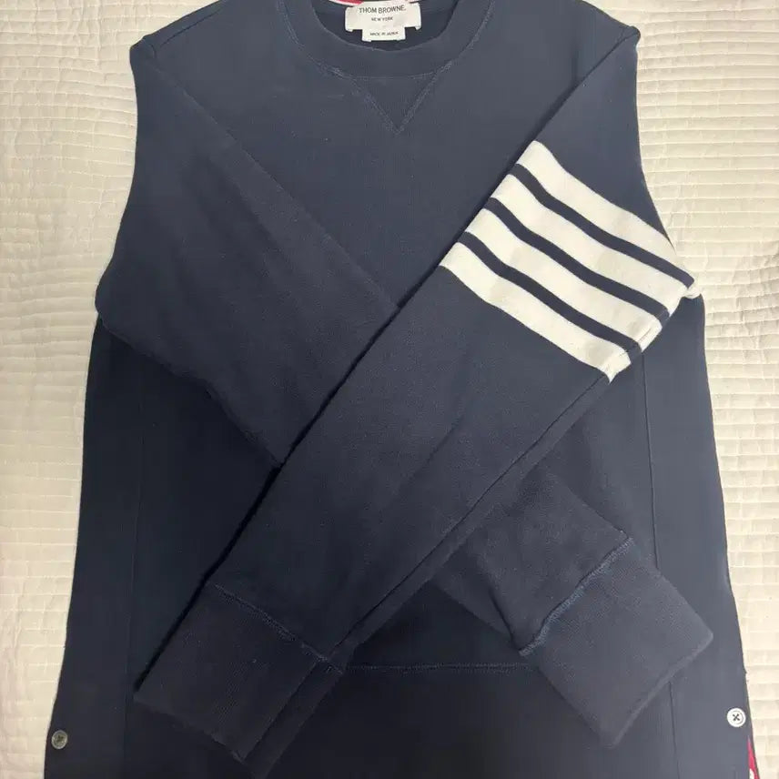 [BUNJANG] Thom Browne Crewneck Sweatshirt Navy Size 2 / [상태 최상] 톰브라운 맨투맨 네이비 2사이즈