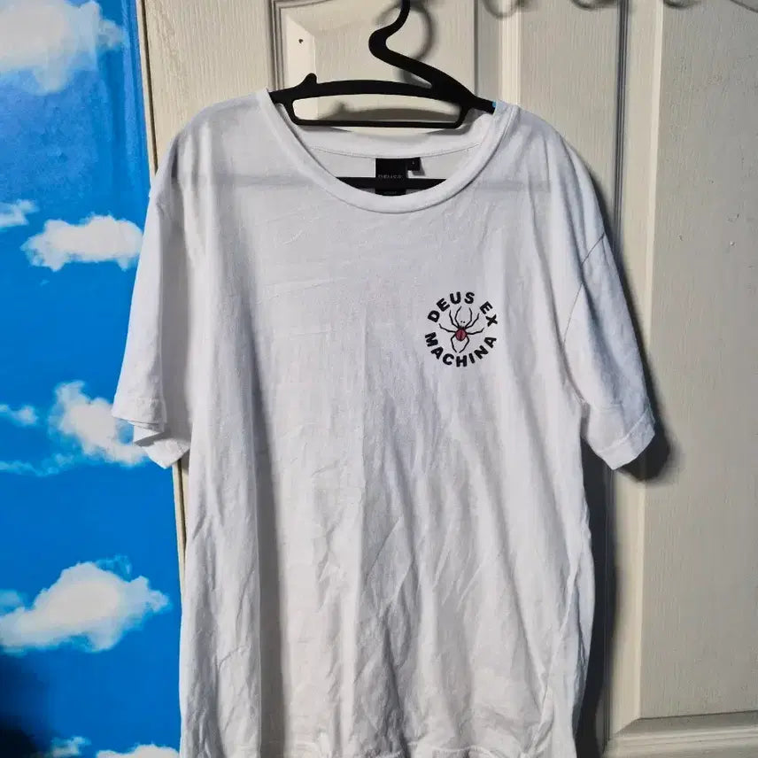 [BUNJANG] Deus Ex Machina Short Sleeve T-Shirt White / 데우스 엑스 마키나 반팔 티셔츠 화이트